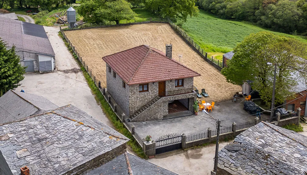 2070-casa-con-tres-hectareas-en-Palas-de-Rei