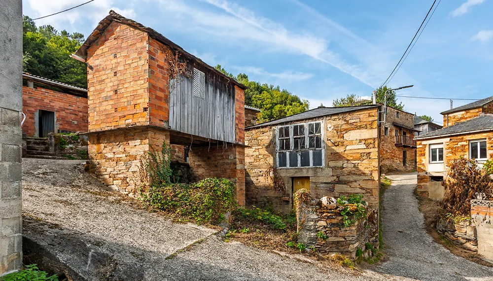 2608-casa-a-restaurar-en-ribeira-de-piquin