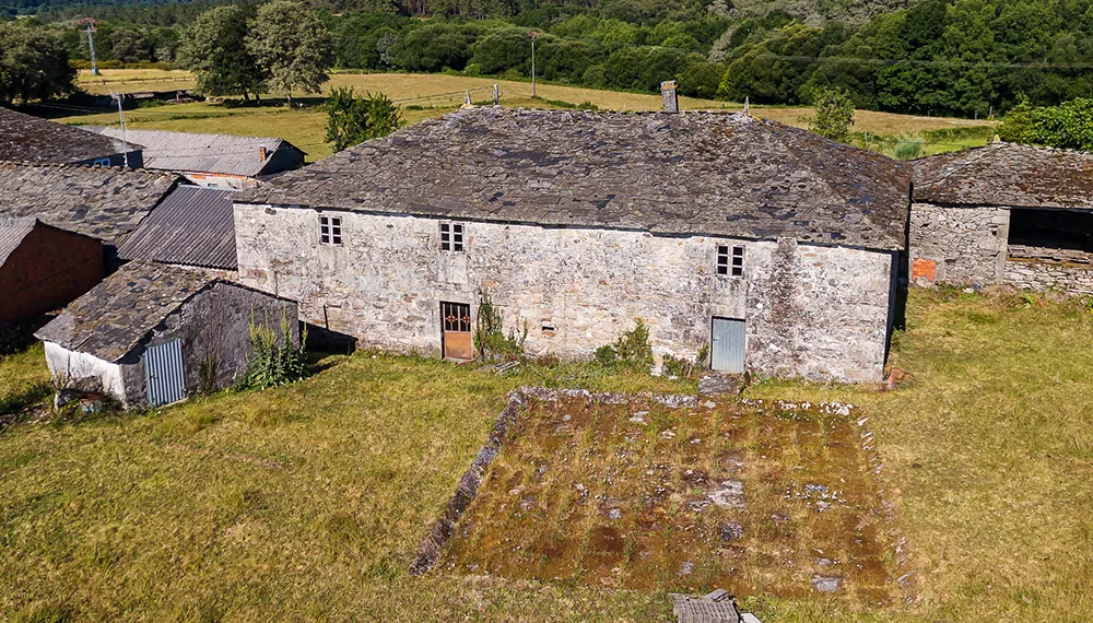 1864-casa-de-piedra-alpendres-lugo