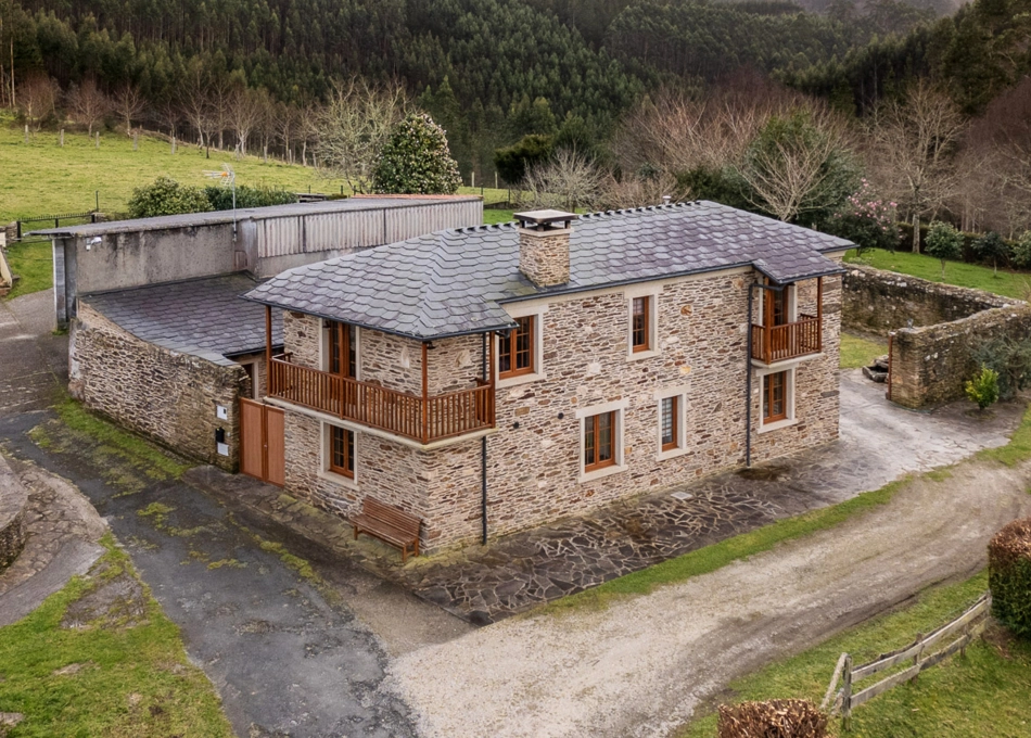 casa-piedra-restaurada-manon