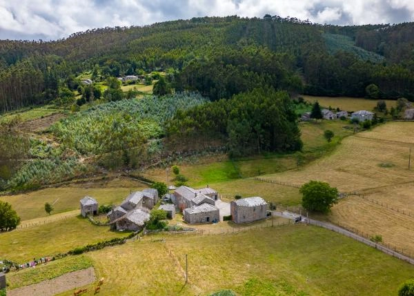 Galicia, Lugo, Ourol, casa de campo, vista area 2