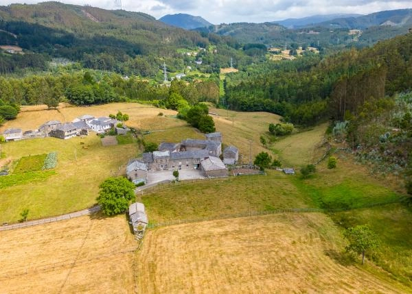 Galicia, Lugo, Ourol, casa de campo, vista area 3