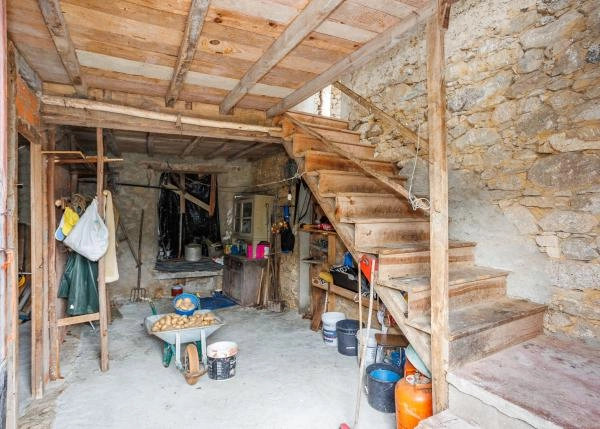 Galicia, Lugo, Ourol, casa de campo, para restaurar 2