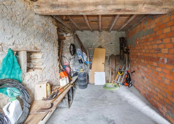 Galicia, Lugo, Ourol, casa de campo, bajos