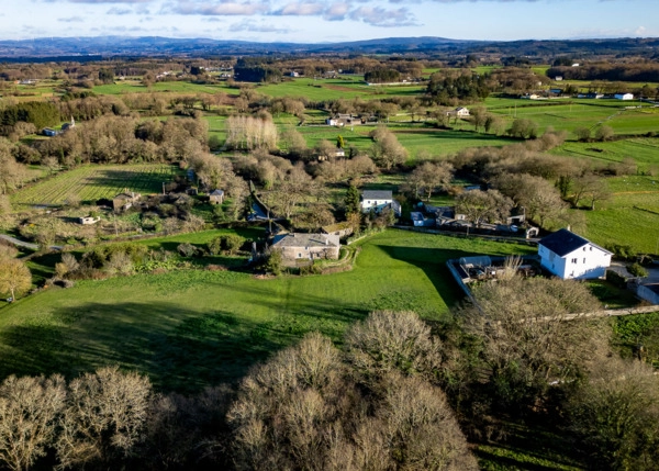 1143- Galicia, Lugo, Outeiro de Rei casa rustica, vista area 1