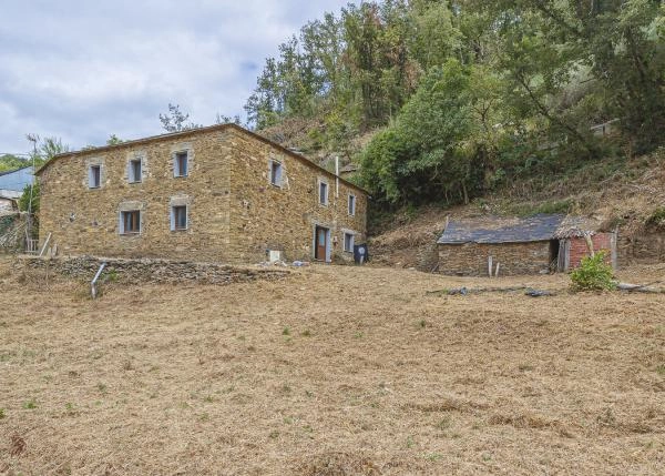 1187-Galicia, Lugo, Becerrea, Casas de campo, vistas desde riachuelo