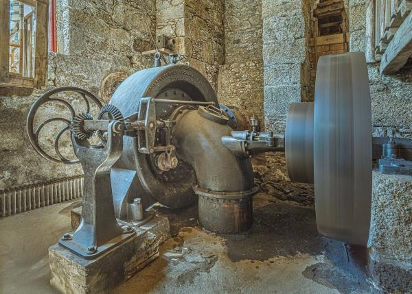 1030- Galicia, La Coruña, Cesures, Casa de campo, turbina 2