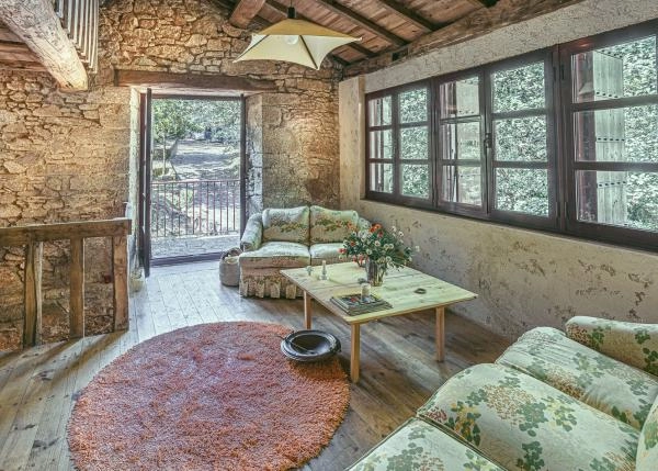  1030- Galicia, La Coruña, Cesures, Casa de campo, salita 2