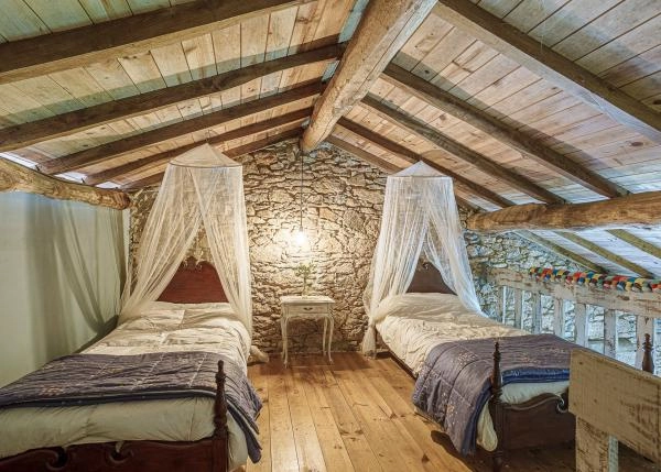 1030- Galicia, La Coruña, Cesures, Casa de campo, habitacion 4