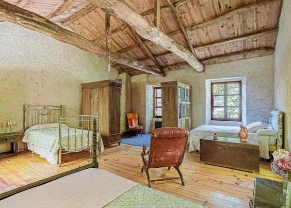 1030- Galicia, La Coruña, Cesures, Casa de campo, habitacion 7