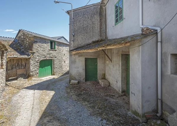 Galicia, Lugo, Mondoñedo, country house, street view 2
