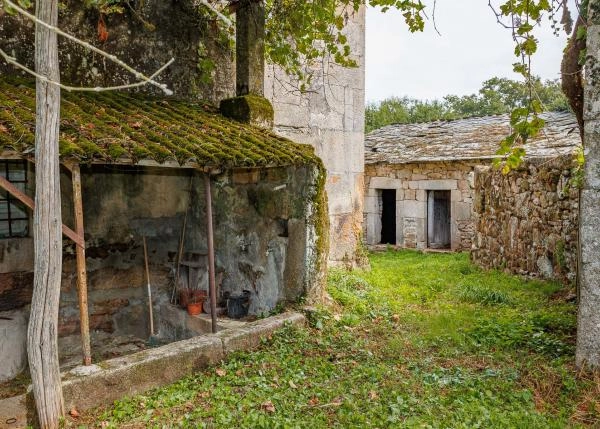 Galicia, Lugo, Sarria, country house, outbuildings 1