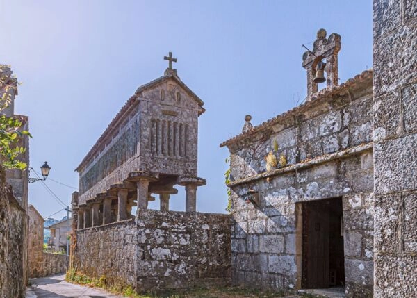 1207- Galicia, Pontevedra, Pazo Parda, Casa de campo, entrada capilla
