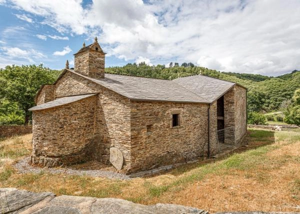  Galicia, Lugo, Castro de Rei, casa de campo, casa vieja 3           