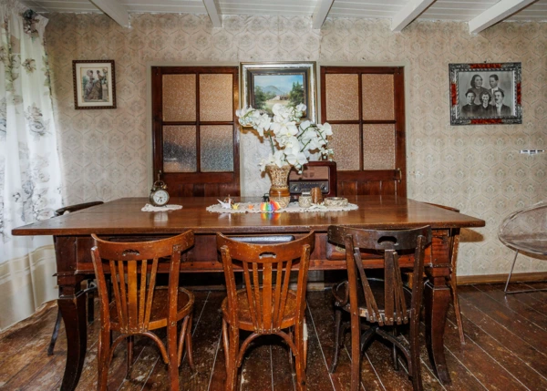 Galicia, Lugo; Pontenova, Country house, dining room 1