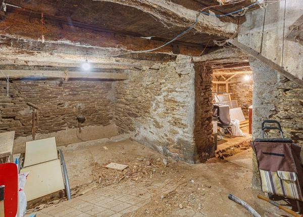  Galicia, Lugo, Pol, casa de campo, granja zona en restauration