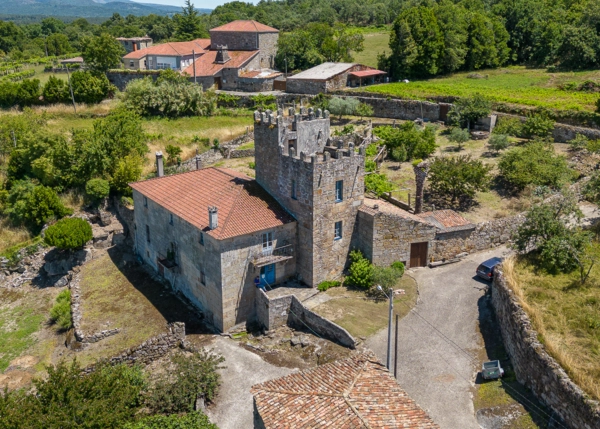 1257-Galicia, Ourense, Lamela, casa de campo, vista area 1