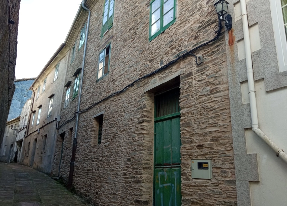 1291 Galicia, Lugo; Mondoñedo, casa de campo, vista desde calle