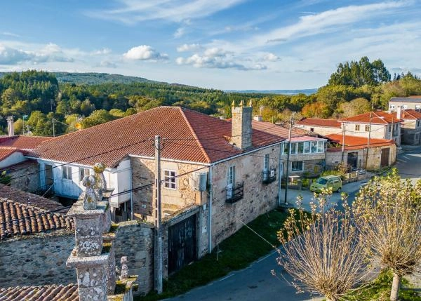 Galicia, Lugo, Antas de Ulla, casa de campo, vista area 3