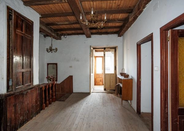 Galicia, Lugo, Antas de Ulla, country house, divisor to rooms