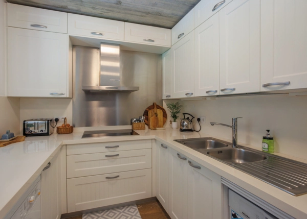 GCH-1337-cocina-equipada-electrodomesticos