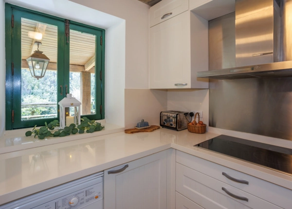 GCH-1337-cocina-ventana-exterior