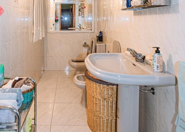  Galicia, Lugo, Gondaisque, casa de campo, baño 1