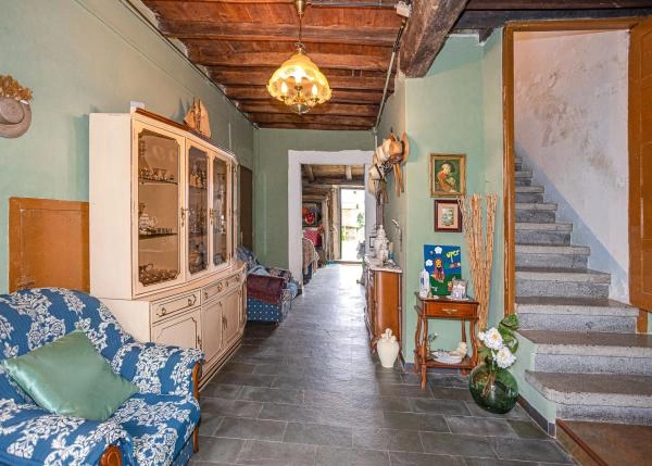 Galicia, Lugo, Gondaisque, casa de campo, hall