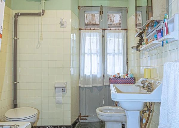 Galicia, Lugo, Gondaisque, casa de campo, baño 2