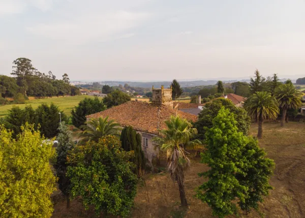 1363- Galicia, Pontevedra, Lalin, Country house, arial view 3