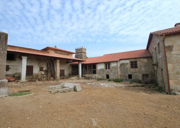 1375 Galicia, Lugo, Panton, Casa de campo patio 2