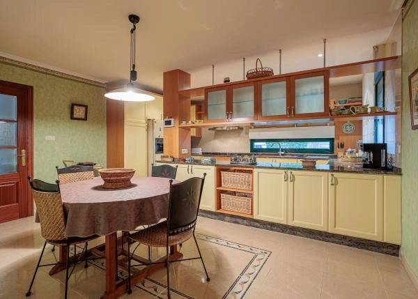 Leon, El Bierzo, country house, kitchen