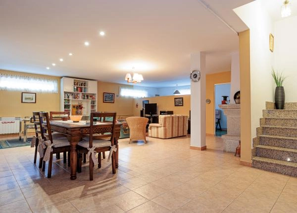 Leon, El Bierzo, country house, dining room, basement