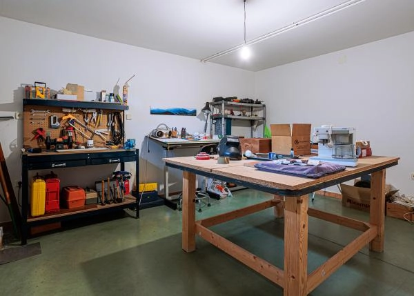  Leon, El Bierzo, country house, workshop