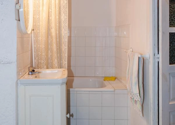 Galicia Lugo, Castro de Rei, bathroom 1