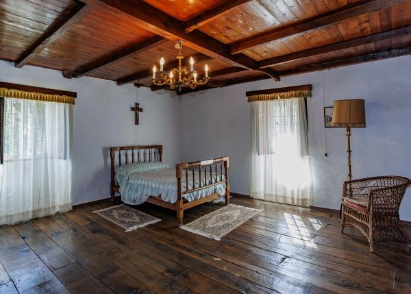 Galicia, Lugo, Outeiro de Rei, habitacion 5