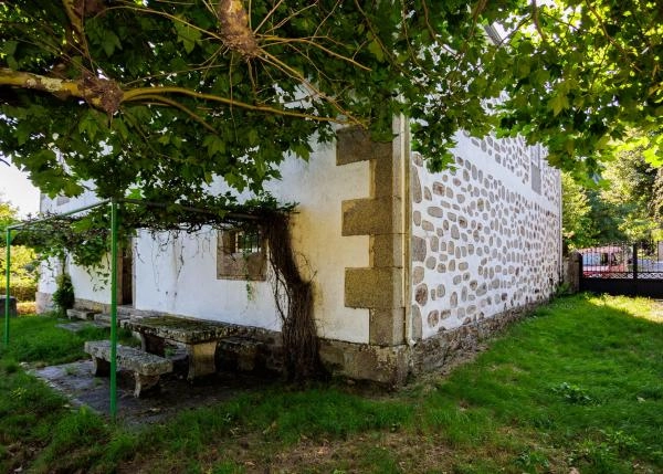 Galicia, Lugo, Castro de Rei, trasero de casa