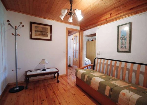 1396- Galicia, Lugo, Lancara, casa de campo, habitacion 1