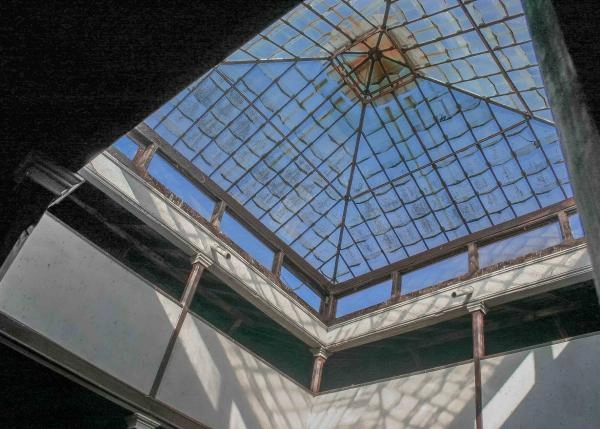2-5-venta-casa-lalin-glass roof