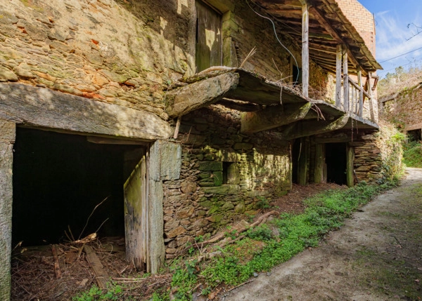 Galicia, Ourense, Lebozan, casa  17