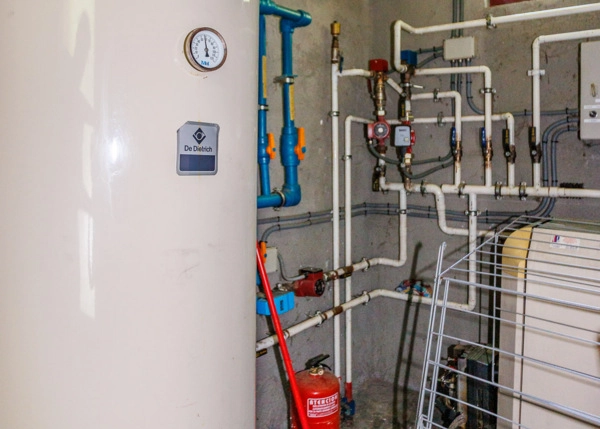 Galicia, Ourense, Barra, central heating