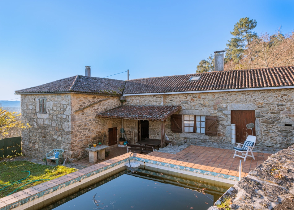 GCH-Vedra-1462-13-House with pool