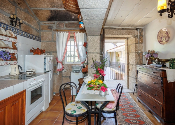  1465-Galicia, Pontevedra, Gaxate,casa de campo, cocina