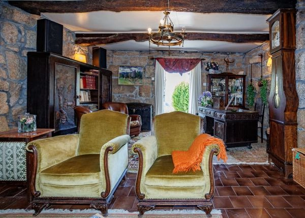  1465-Galicia, Pontevedra, Gaxate,casa de campo, salon