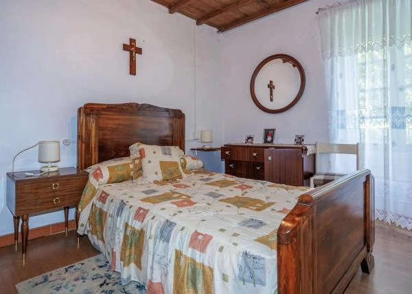 Galicia, La Coruña, As Pontes, Country house bedroom 2