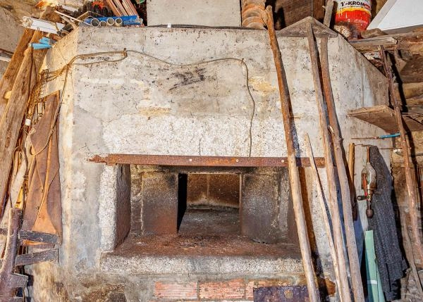 Galicia, La Coruña, As Pontes, Country house oven