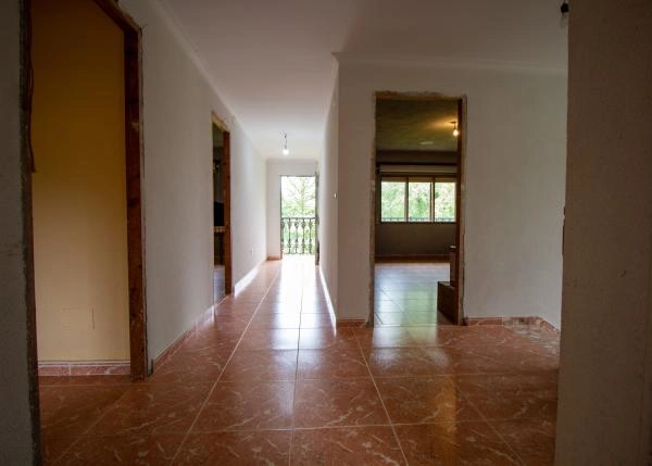 1554- Galicia, Lugo, Castro de Rei, country house passageway