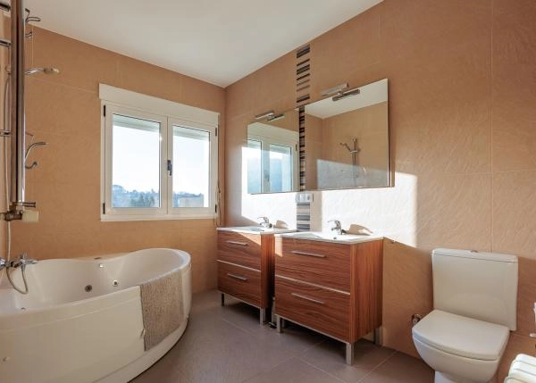 Galicia, Lugo, Castro de Rei, chalet, bathroom 3