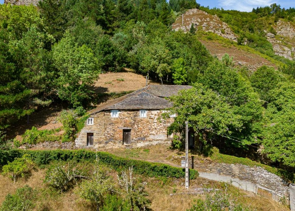 Asturias, La Muria, Pueblo, vista área 2