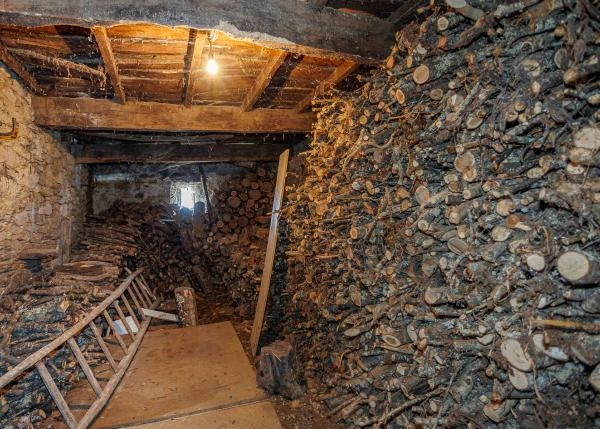 GCH-San-Simon-Int-Cuadras-67-wood-stores